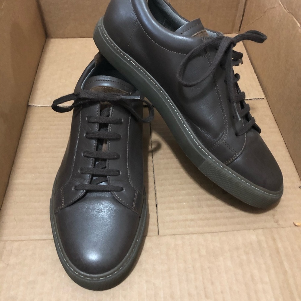 Brown calfskin leather sneakers